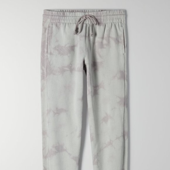 {SOLD} Aritzia Tna Cozy Fleece Boyfriend Sweatpant Tie Dye Small